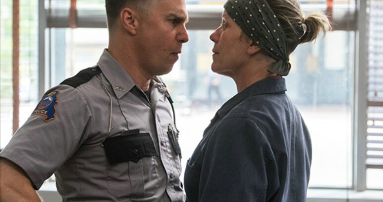 Three billboards outside ebbing missouri szenen 05 dixon sam rockwell mildred frances mcdormand