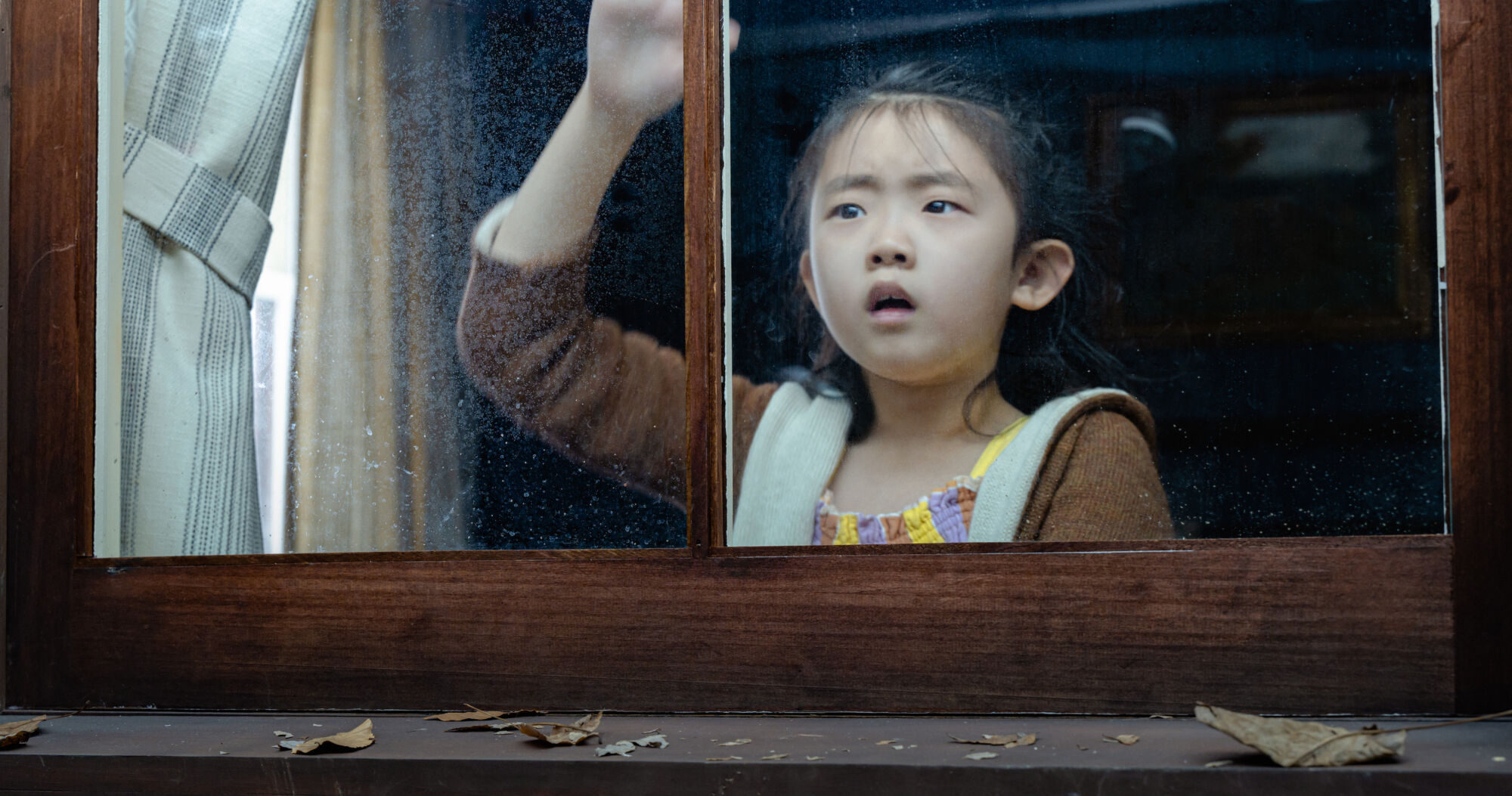 Knock At The Cabin Szenen ov 09 Scene Picture