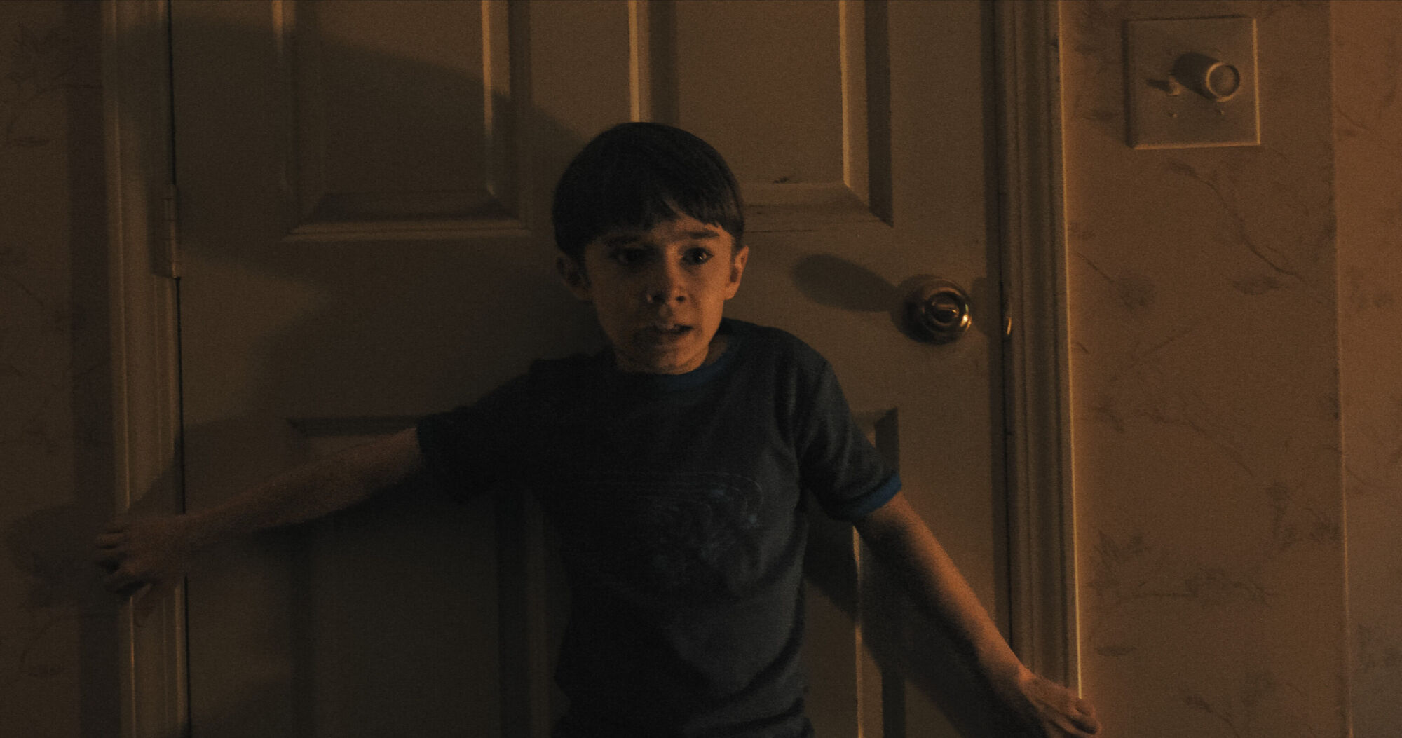 Weapons Szenen ov rev 1 WPN FP 0002r High Res JPEG