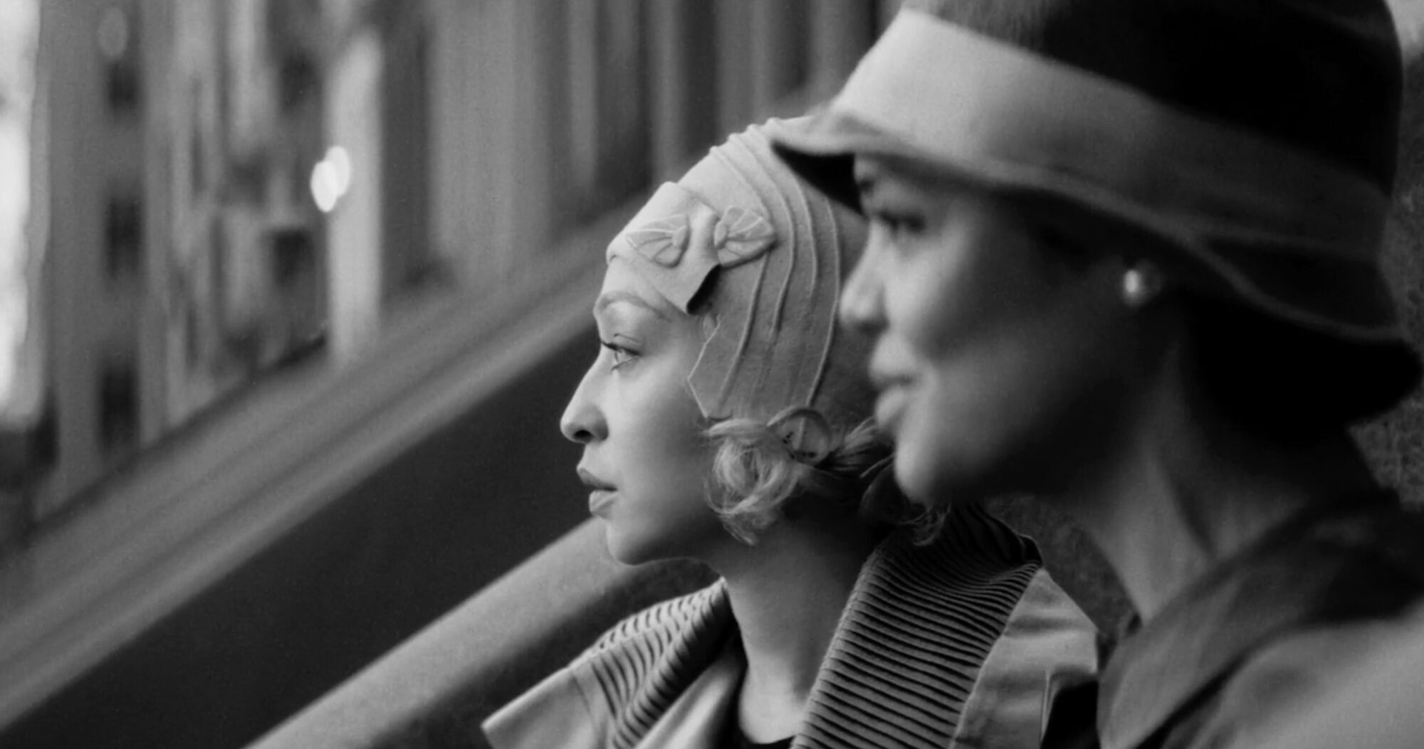 Passing sc2071 clare20ruth20negga20and20irene20tessa20thompson20on20the20stoop20reverse20angle cr2