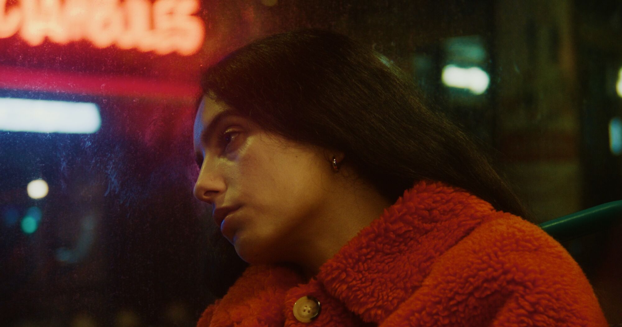 Photo 2 LERAVISSEMENT Mact Productions Marianne Productions JPG Films BNP Paribas Pictures