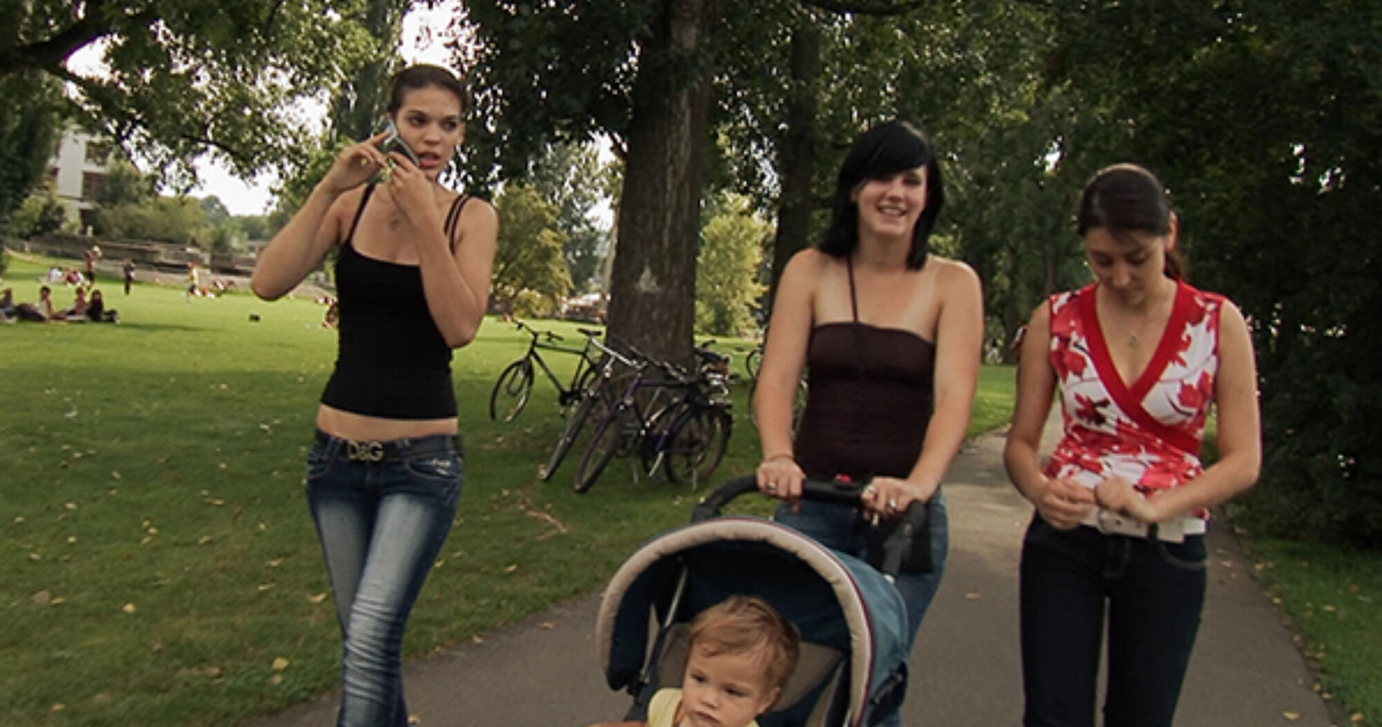 Bauch durch die wand 01