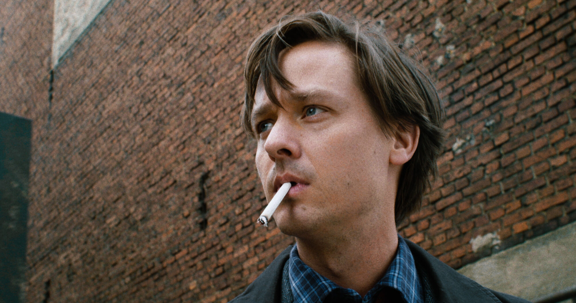 Fabian fabiantomschillingmitzigarettevorfabrik c lupafilm hannolentz dcm