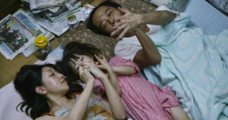 Shoplifters2