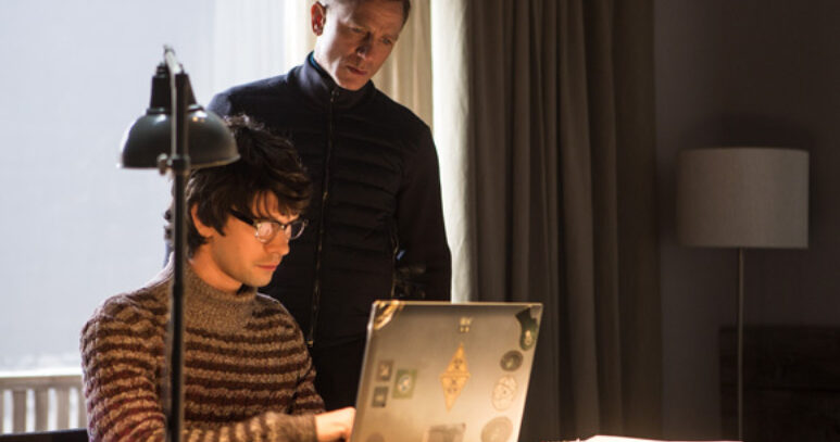 Spectre 007 szenen 08 q ben whishaw james bond daniel craig